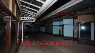 THE CREEPY ABANDONED SHOPPING MALL