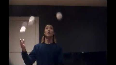 5 Ball Juggling Tricks: Reverse Cascade
