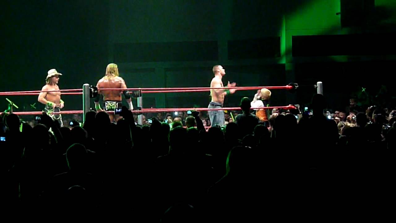 Hornswoggle Imitates DX and Cena DX Tour Cardiff 10/11/09 YouTube