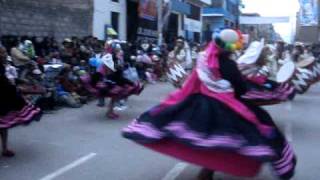 Asociación Juvenil de Sikuris y Zampoñas WAYRA MARKA en Carnavales de Juliaca