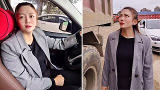 Beautiful Mother Lady Truck Driver Fanfan