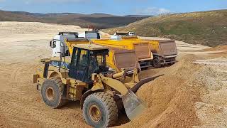 CATERPILLAR 966H LODER, Kamyon ve Tırlara Yükleme Yapıyor