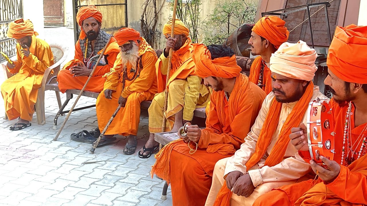 Aj hamare ghr pe blinds baba g ayein ❤️