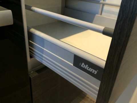 Кухня Фасад Мдф Шпон . Фурнитура BLUM . Мебель под заказ . Таллин . Эстония .