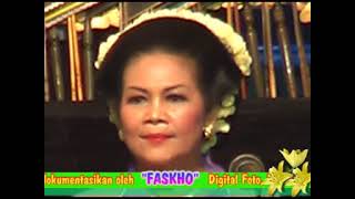 Download Lagu Gending Girang-Girang MP3 Download Lagu Gending Girang-Girang MP3