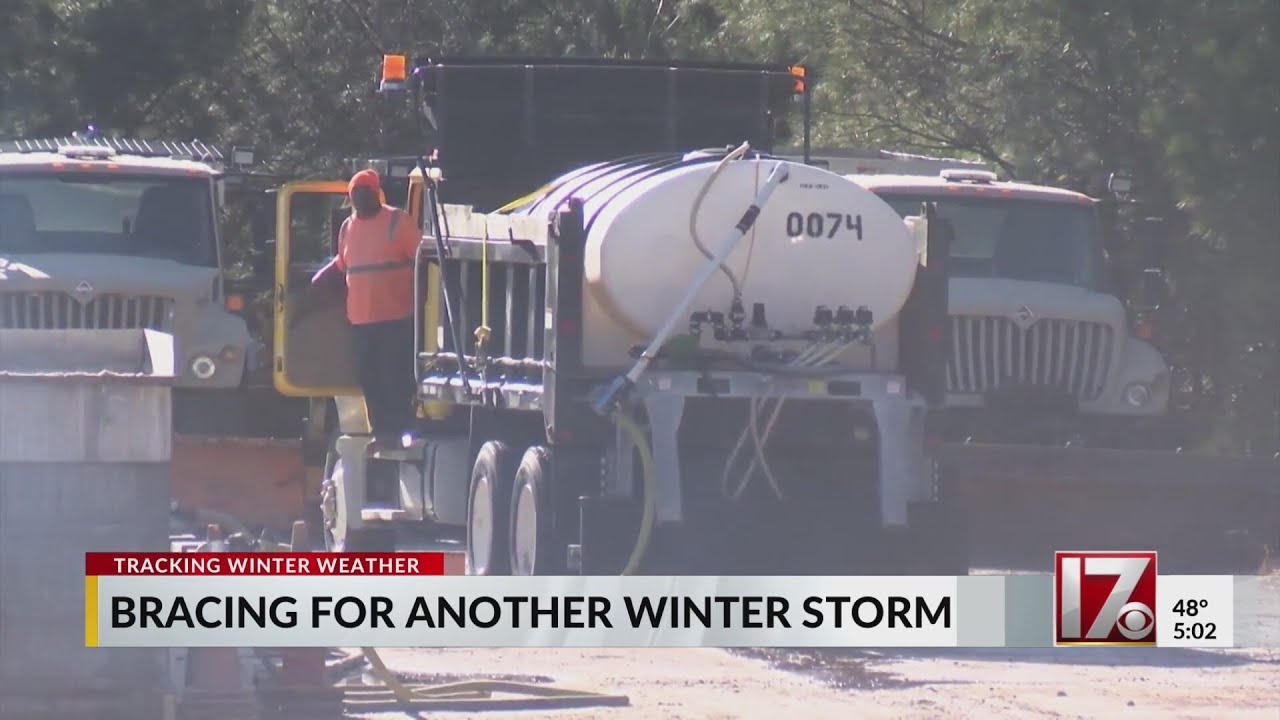NC crews start treating roads ahead of Wednesday snow - YouTube