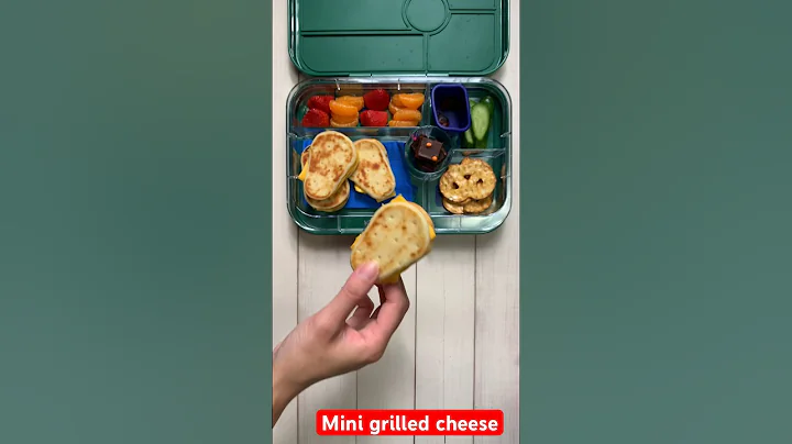 Can't go wrong with grilled cheese #lunchbox #bento #lunch #bentobox #schoollunch #kidslunchrecipe