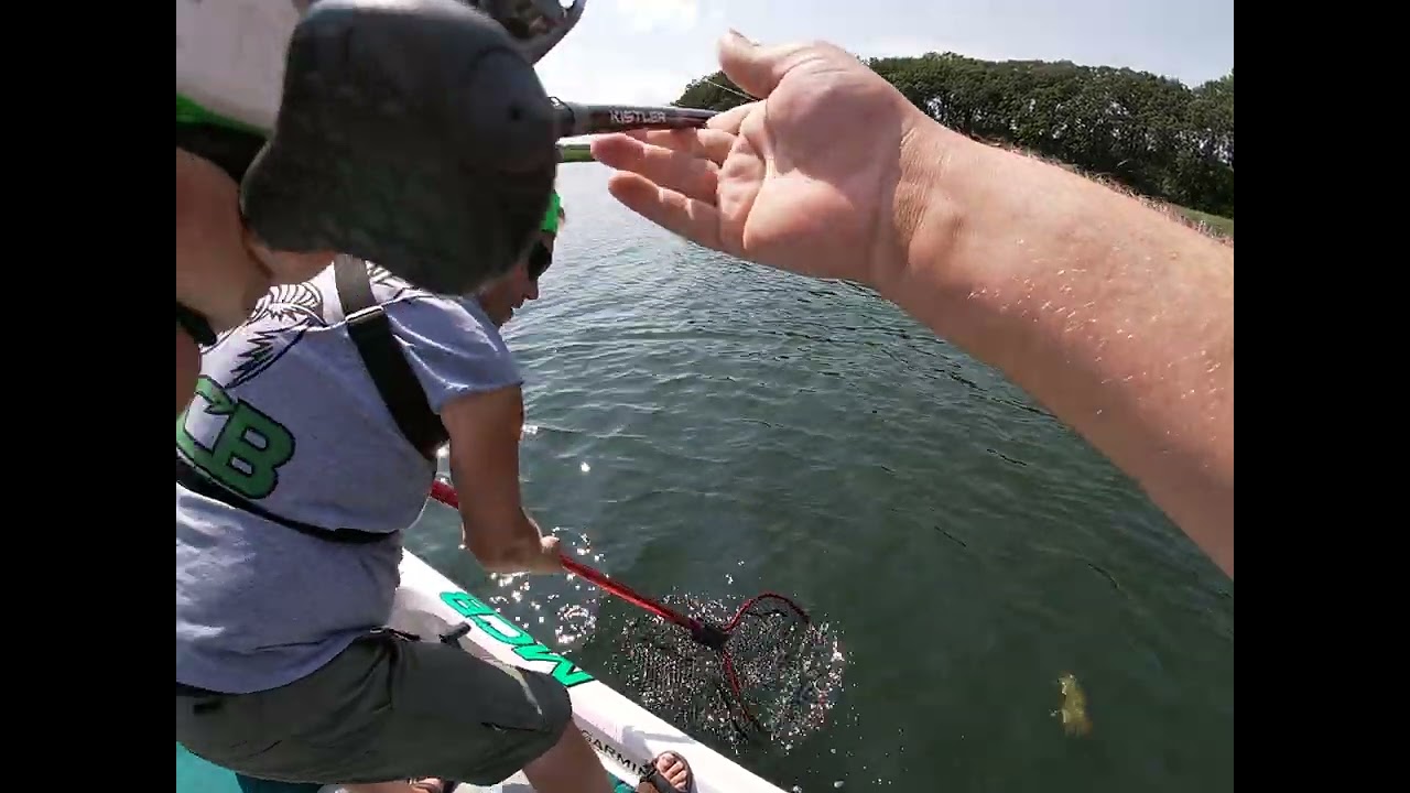 minnesota bass fishing.