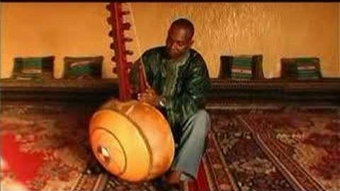 Toumani Diabate plays the Kora