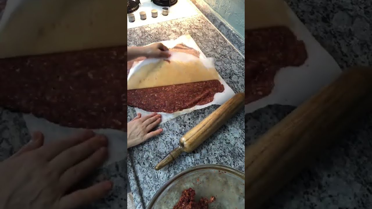 KIYMADAN İSKENDER DÖNER TARİFİ. YAPRAK DÖNER.İSKENDER. #iskender #döner #yemektarifleri #etdöner KIYMADAN İSKENDER DÖNER TARİFİ. YAPRAK DÖNER.İSKENDER. #iskender #döner #yemektarifleri #etdöner