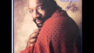 Isaac Hayes feat. Yasmin Jones  - Love won&#39;t let me wait