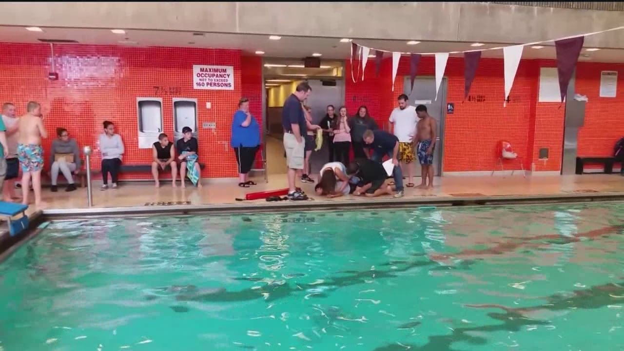 Video at pool shows chaotic scene with boy underwater - YouTube