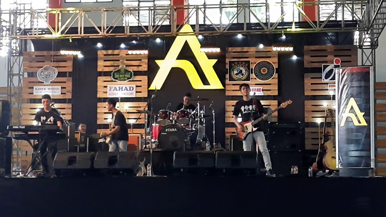 KOES PLUS - BUJANGAN | BEAT PLUS JUNIOR [ GOR PATI ] - YouTube