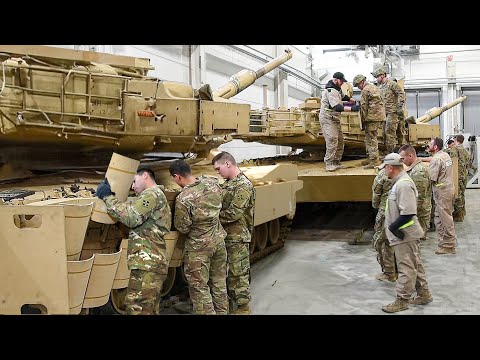 داخل مصنع خفيف تابع للجيش األمريكي يقوم بتحديث دبابات Abrams 1M التي تقدر قيمتها بماليين الدوالرات