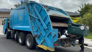 Garbage Trucks of Hawaii