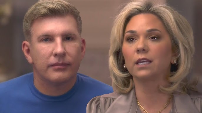 Chrisley Knows Best: Julie Is FED UP With Todd's Lies! - YouTube