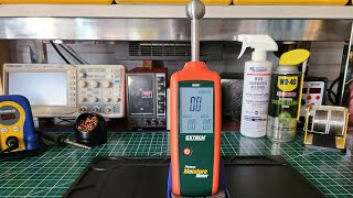 EXTECH  MO257 Pinless Moisture Meter w/ Digital Display and  L.E.D. Backlight