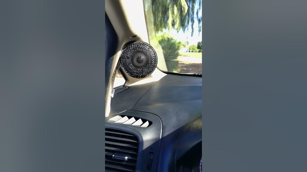 Michael Broening - The Way She Moves. Morel Elate Carbon Demo #caraudio #soundquality  #jazz