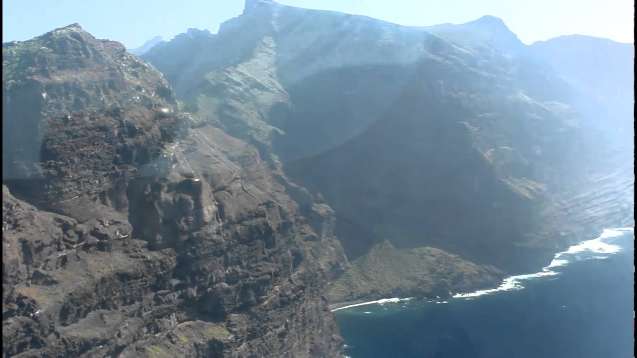 Volando en Tenerife - Acantilado de los Gigantes - YouTube