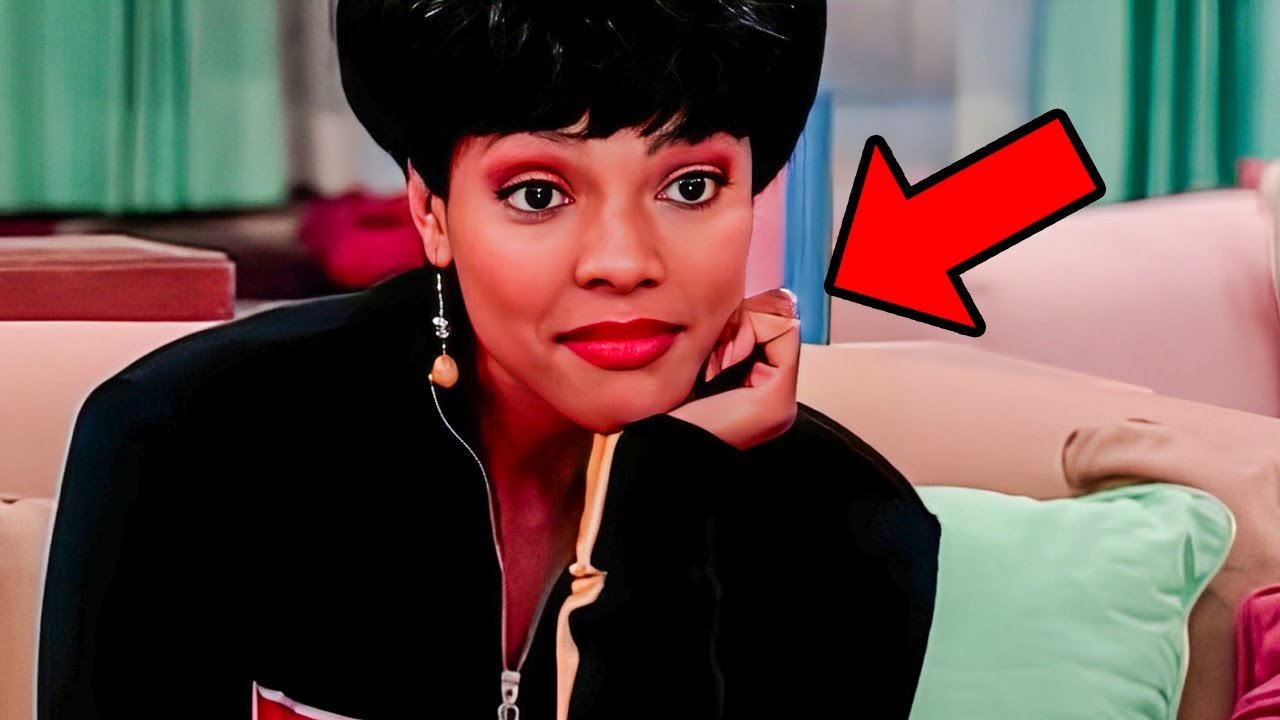 15 Weird Facts About Living Single (1993) You Never Knew