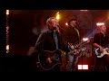 Blake Shelton Performs 'Hell Right'