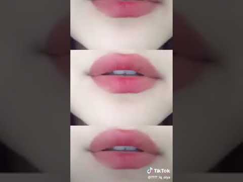 اجمل شفايف بنت فديتها