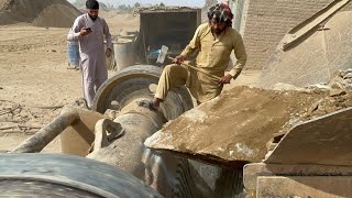 Massive Hopper Jam! Worker Smashes Stuck Giant Rock by Hammer #stonecrusher
