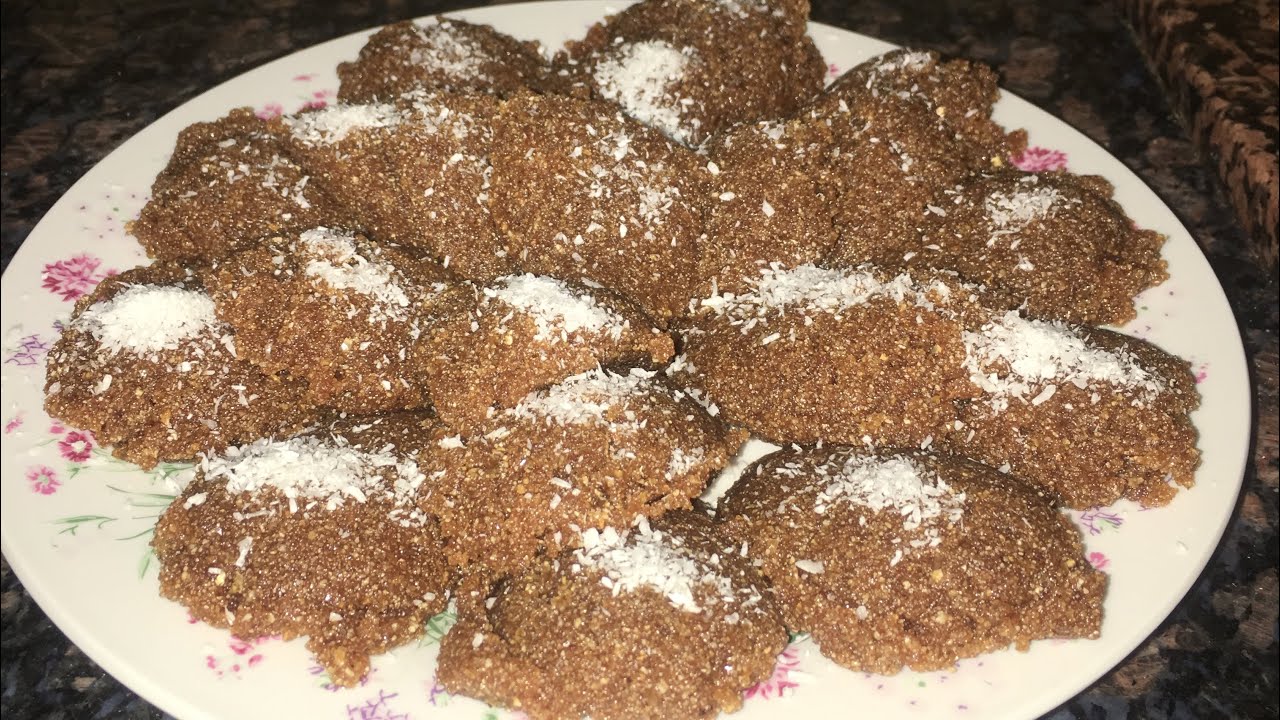 Hallve me miell misri, per Naten e Madhe (04/02)