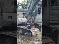EXCAVATOR KERJA DI LAHAN BANJIR!! #hitachizaxisbelahjalan #alatberatterbesar #youtube #hiburan #art