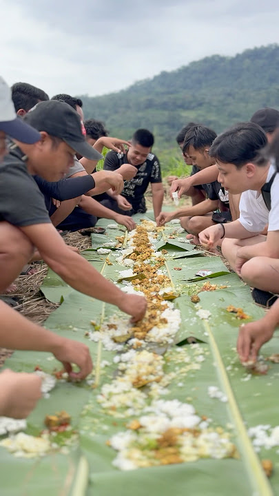 Ngeliwet di sawah ala pemuda kampung