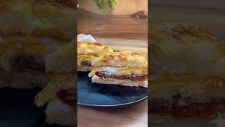 Сэндвич с беконом и вялеными томатами? cookingvlog youtubeshorts idea завтрак
