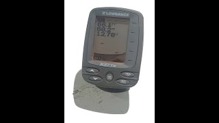 Review : Lowrance X37 TX Fishfinder w/ transducer