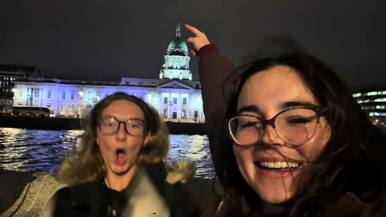 She flew across the world so we could go to IRELAND ?! ✈️🇮🇪