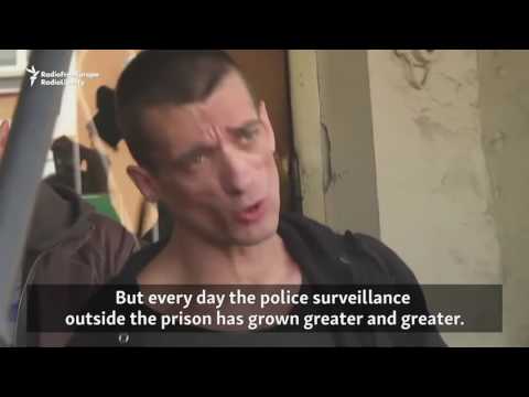 Video: Pyotr Pavlensky, Nghệ Sĩ Hành động Người Nga: Tiểu Sử