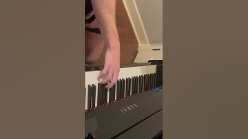 When you hit the wrong note and it sounds like Minecraft #yenchy #notmyvideo #minecraft #piano