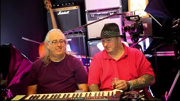 Korg Poly 800 Synthesizer