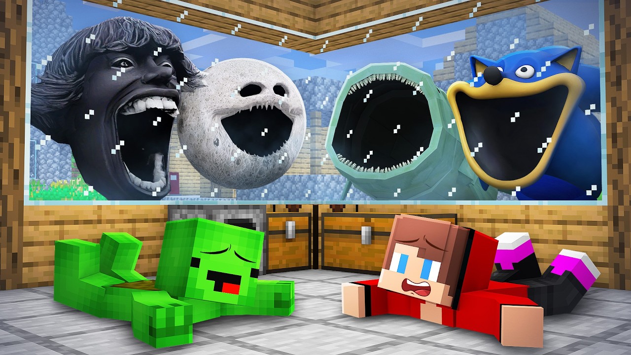 Mikey and JJ Hide from Mobs in Minecraft (Maizen)