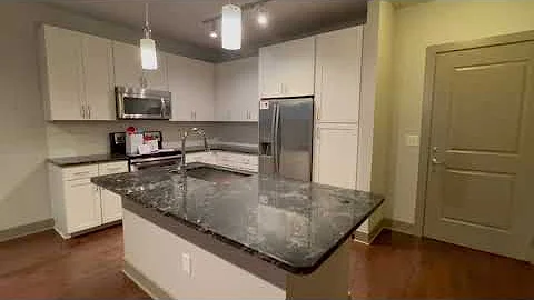 The Sutton Apartments 2115 | 1 Bed, 1 Bath | 803 sq. ft. | A2b