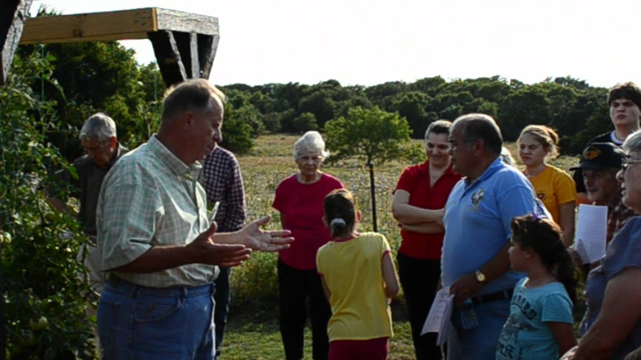 Let's Grow Stuff Garden Tour