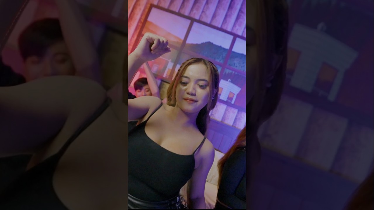 ⁣Adu Du Duh!! #ajengfebria #adududuh #anekasafarirecords #dangdutkoplo #shortsvideo #music #storywa