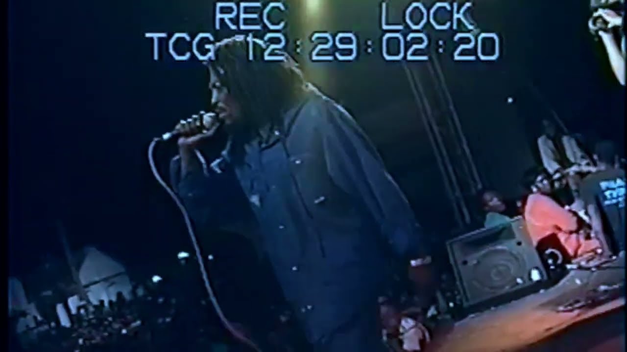 Junior Reid meets Terry Ganzie (Ghetto Splash '93)