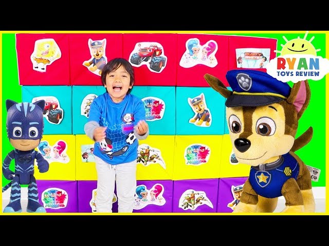 Giant Smash Surprise Toys with Paw Patrol, Jurassic World Dinosaur, Incredible 2 class=