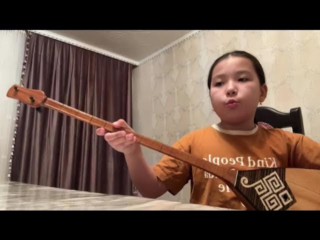 Үлкен сиськи бар Олеся қатты трахает алады Бір әйел жүз еркек см сорады