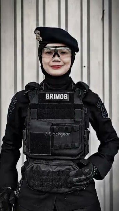 Imut bgt😳 mantan atlit pencak silat🇮🇩  kini jdi brimob🔥💪 #shorts #brimobuntukindonesia