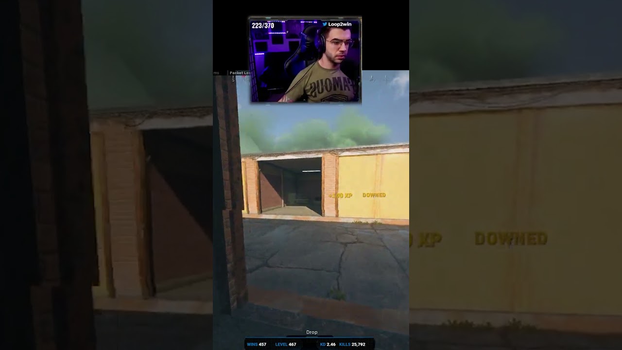 1 v 2 GOTTA BE SMART - Warzone #shorts