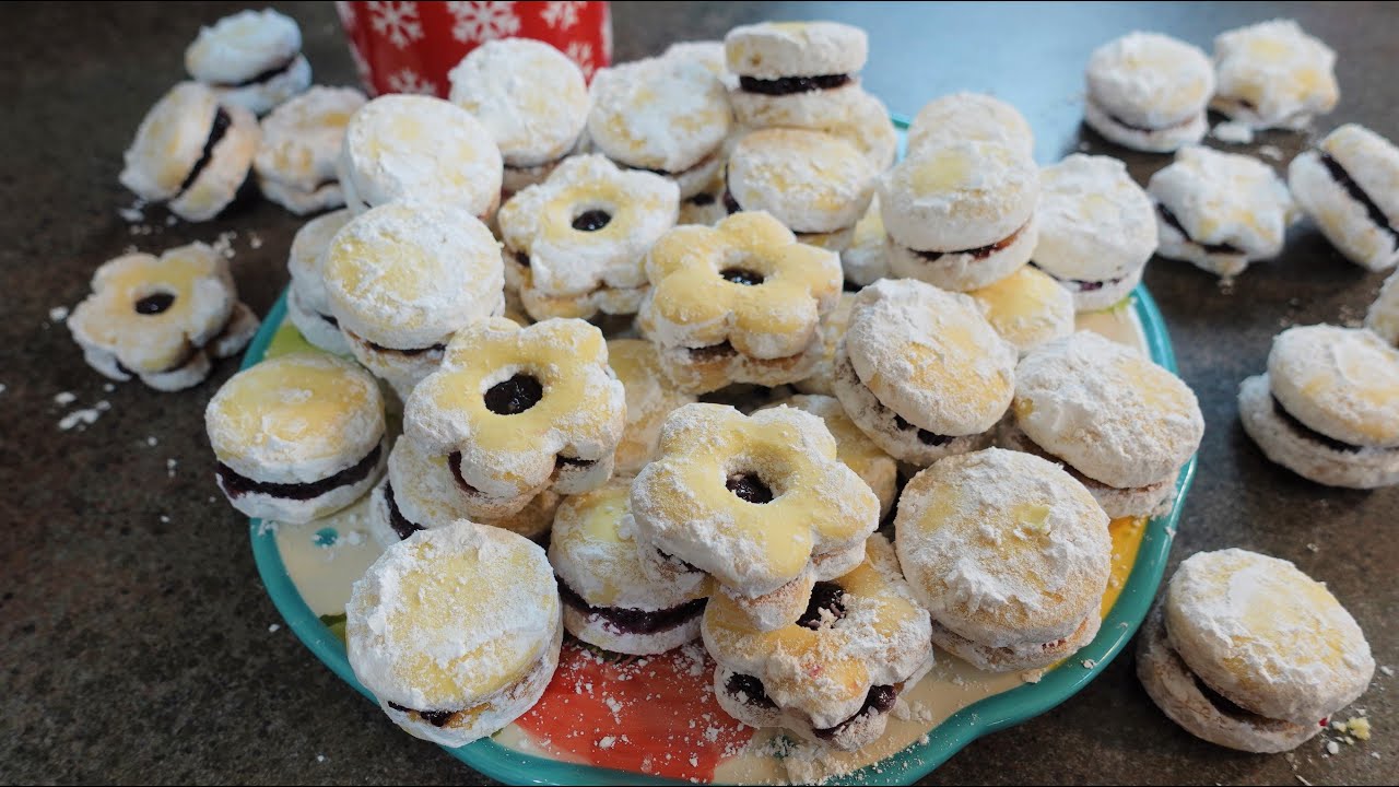 Kada bi morala  da nazovem desert kojeg se rado sećam iz detinjstva, morala bih da kažem Vanilice 💖