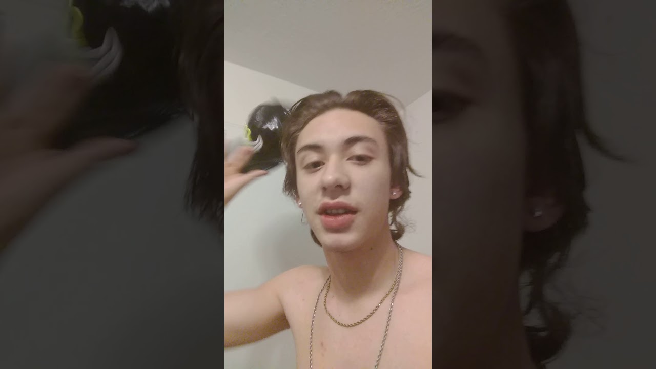 My stoner room tour COMMIN IN MAD