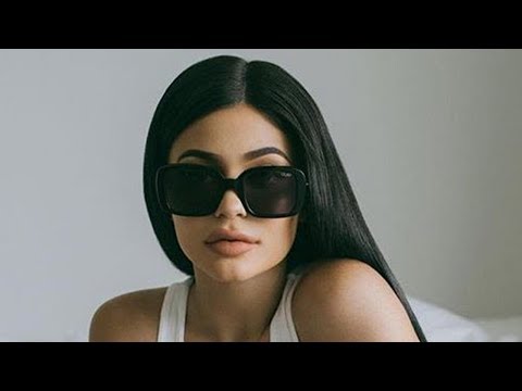 fans-think-kylie-jenner-revealed-baby's-gender-with-this-hint