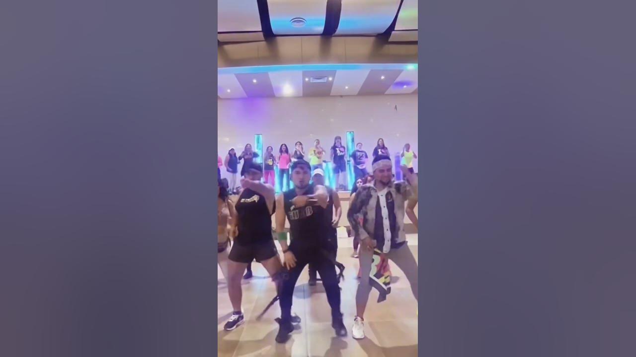 Кумбия зумба