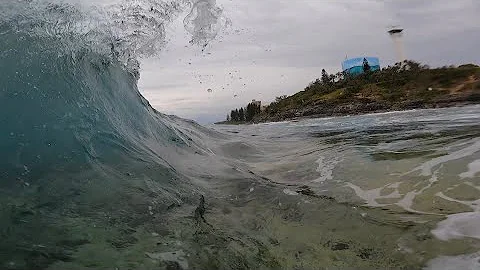 Surfing super dry slabs on the sunshine coast (nov...
